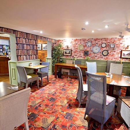 The Talbot Hotel Cleobury Mortimer Buitenkant foto